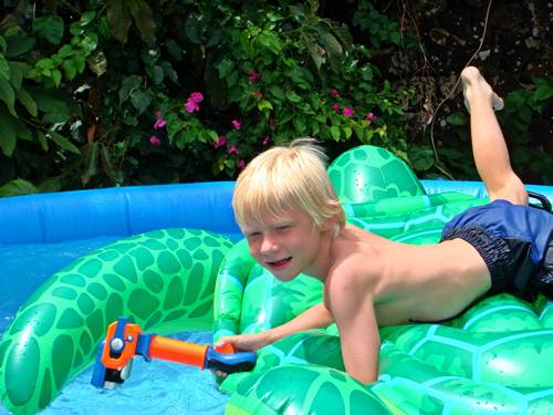 Quentin having a blast Quentin having a blast